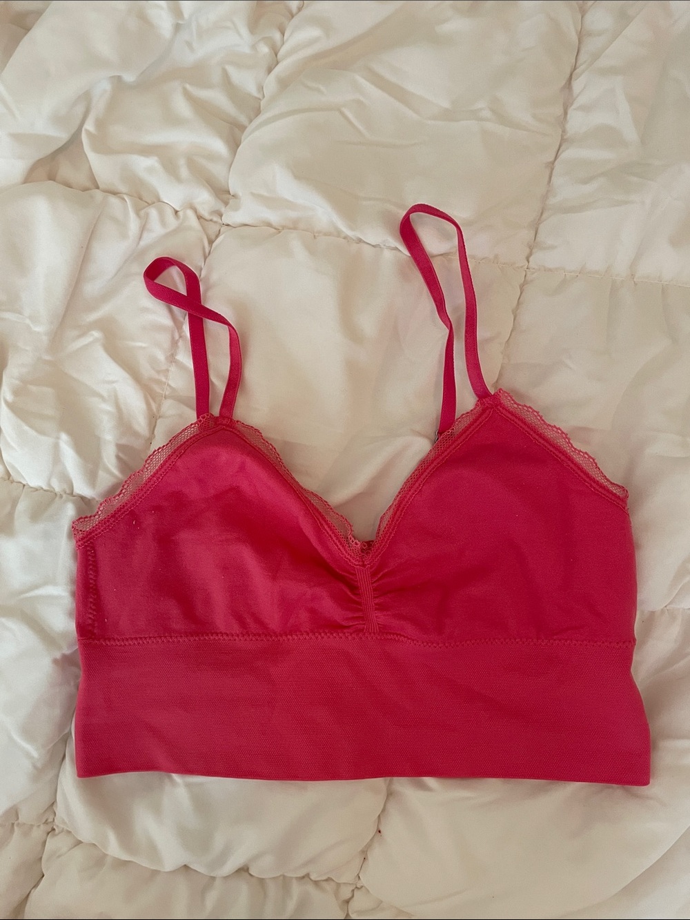 victoria’s secret hot pink lace trim bralette